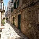 Andriamar Apartment *