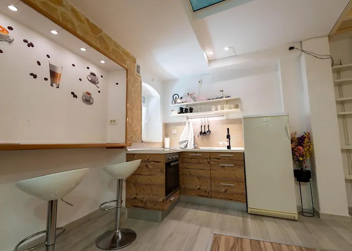 Andriamar 아파트 *