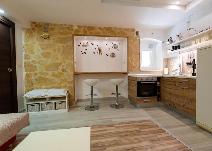 아파트 Andriamar *