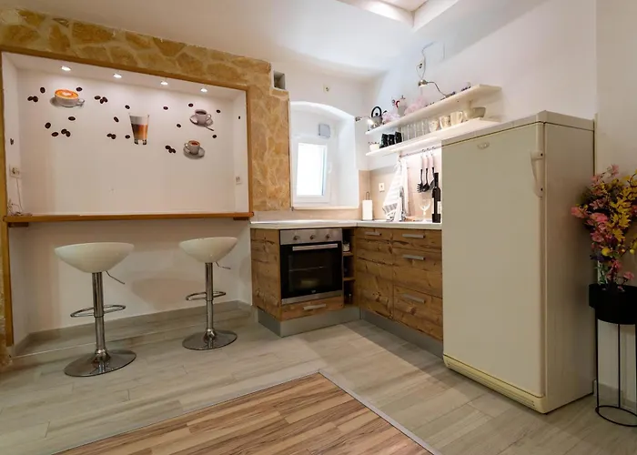 아파트 Andriamar 시베니크