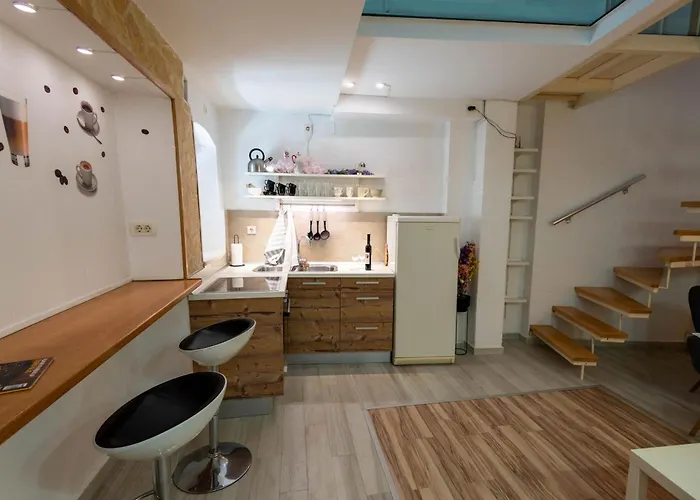 Andriamar 아파트 시베니크