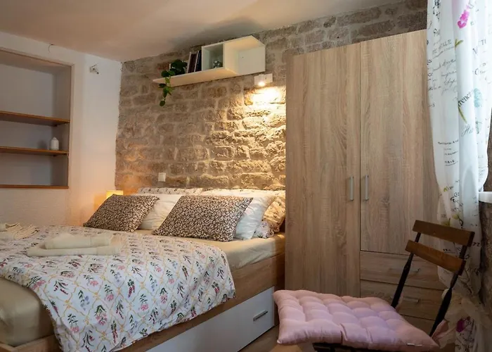 Andriamar 시베니크